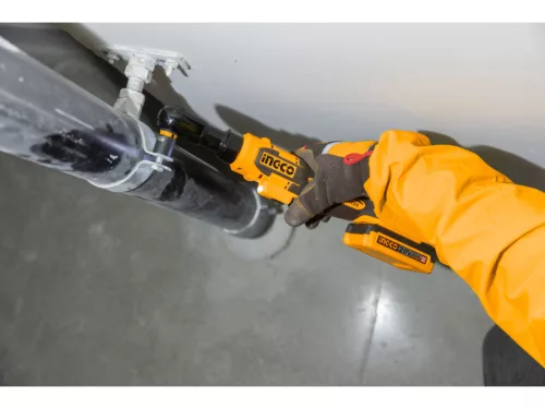 INGCO Akkus ütvecsavarozó 3/8" 65 Nm szénkefe nélküli 20 V (akku és töltő nélkül)